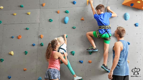 Indoor Aktivitäten Klettern für Kinder
